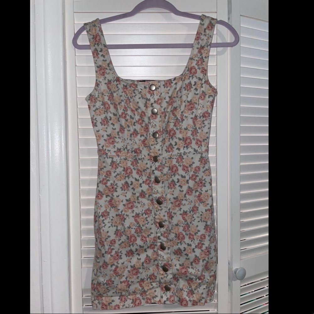 Love this dress